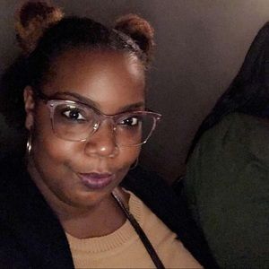 Meet your Posher, Kina